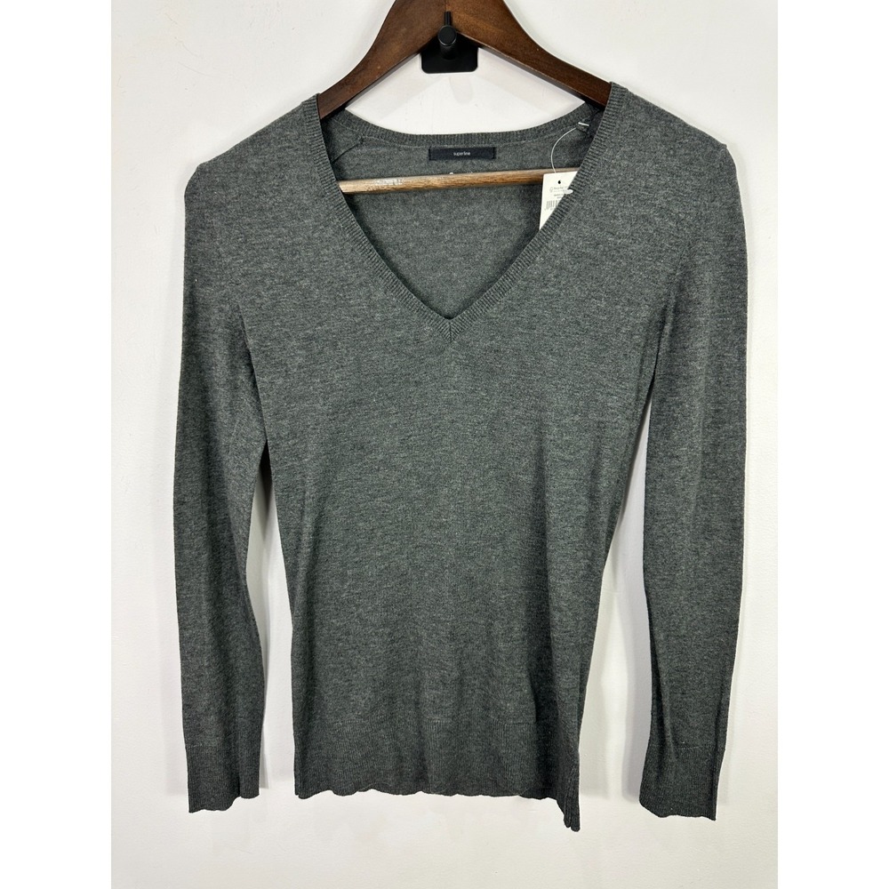Gap Superfine Pullover Sweater Cotton Gray V Neck  Minimalist Womens Size XS nwt